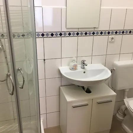 Jelinski Beherbergungsstaetten Guest house 2*