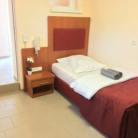 Guest house Jelinski Beherbergungsstaetten 2*