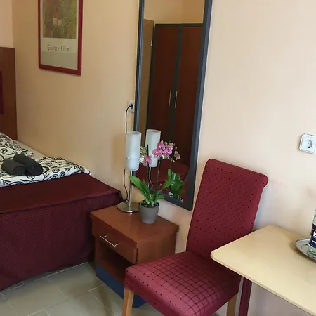 Jelinski Beherbergungsstaetten Gæstehus